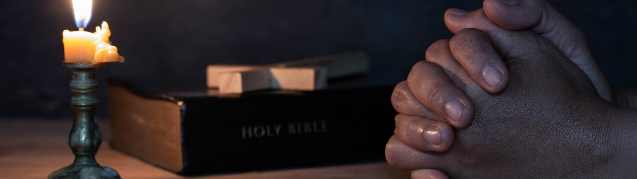 Powerful prayer quotes for faith strength and peace with calm inspirational background