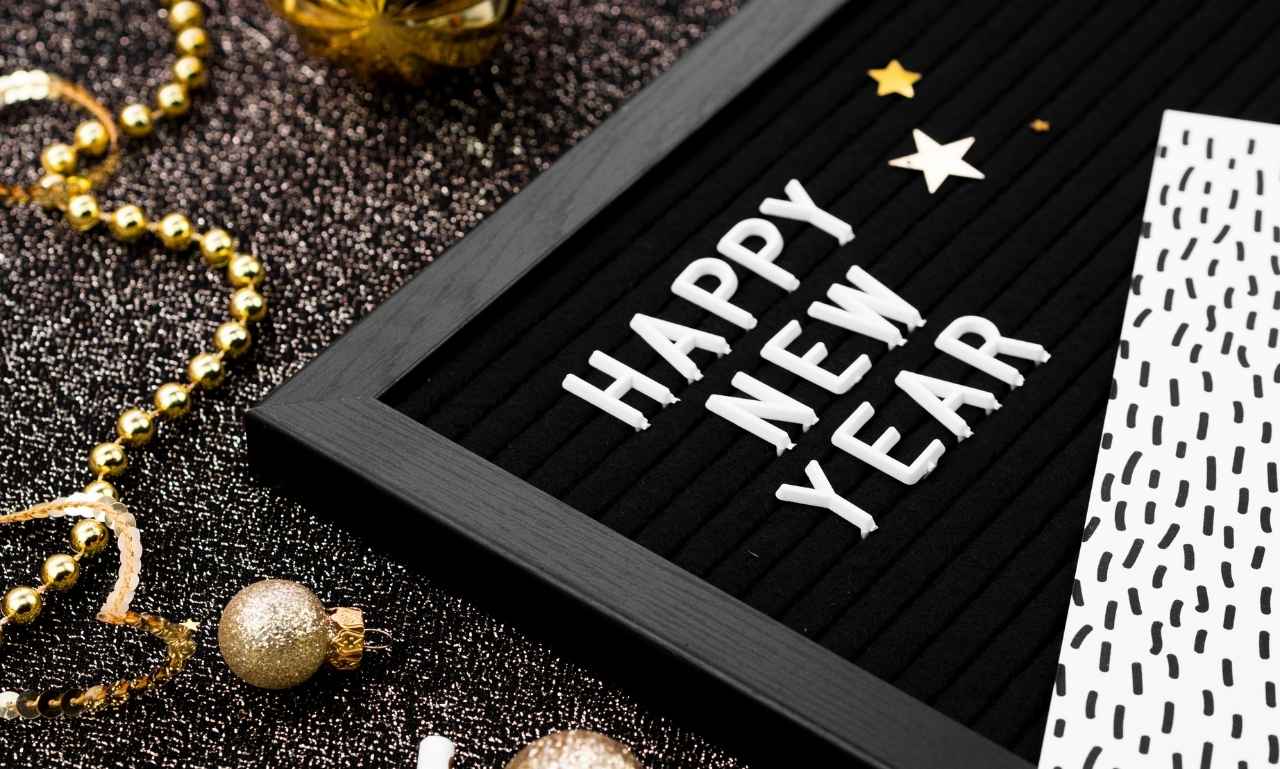 Happy New Year Blessings: Share Messages with Friends — inspirational quote image for hope, faith, and encouragement